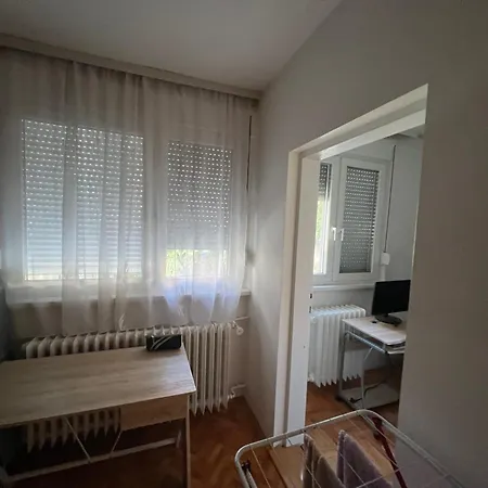 Apartament Bazzi *